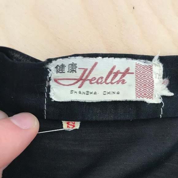 Vintage Embroidered Silk blend kimono robe. - Picture 11 of 11